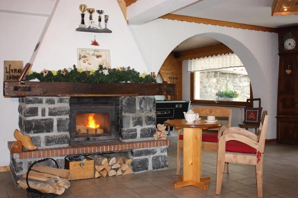 L'Hermine Blanche Morzine Bagian luar foto