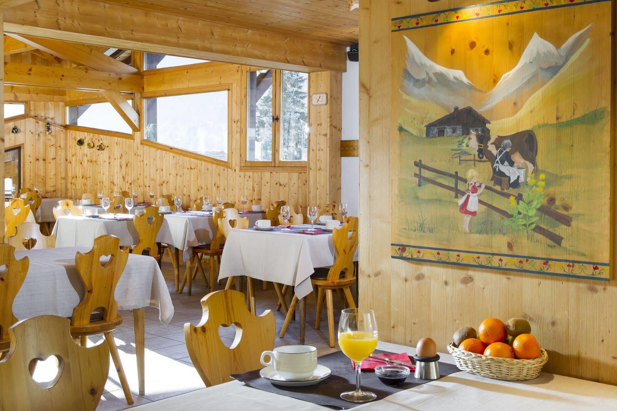 L'Hermine Blanche Morzine Bagian luar foto